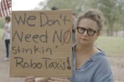厦门特斯拉在得州奥斯汀遭遇抗议活动：反对马斯克Robotaxi计划